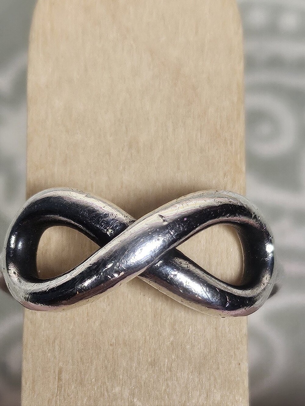 James Avery Silver Infinity Loop Ring--Size 6